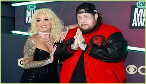 Is Duff Goldman Married? Know his Wife, Net Worth, Girlfriend, Education, Tattoo